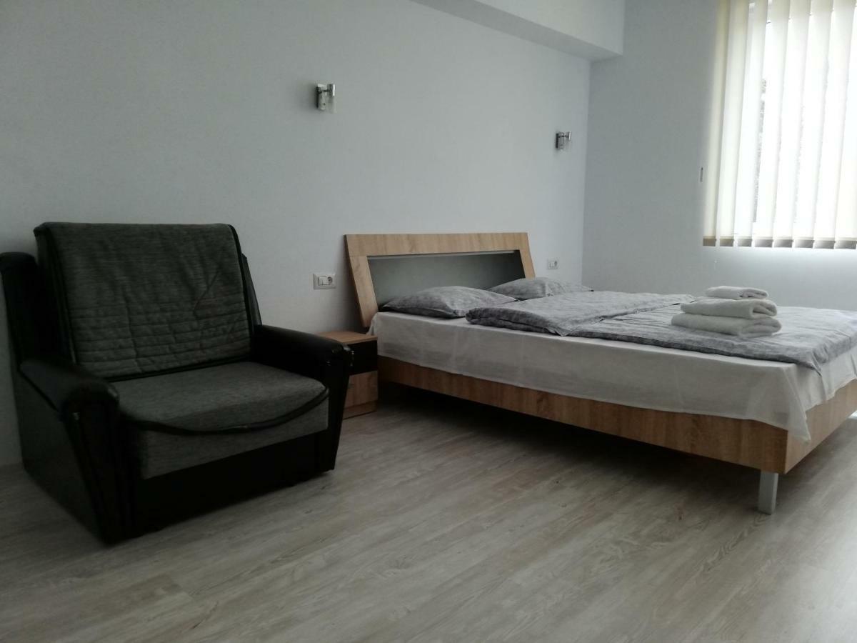 Complex Central Orsova Motel Екстериор снимка